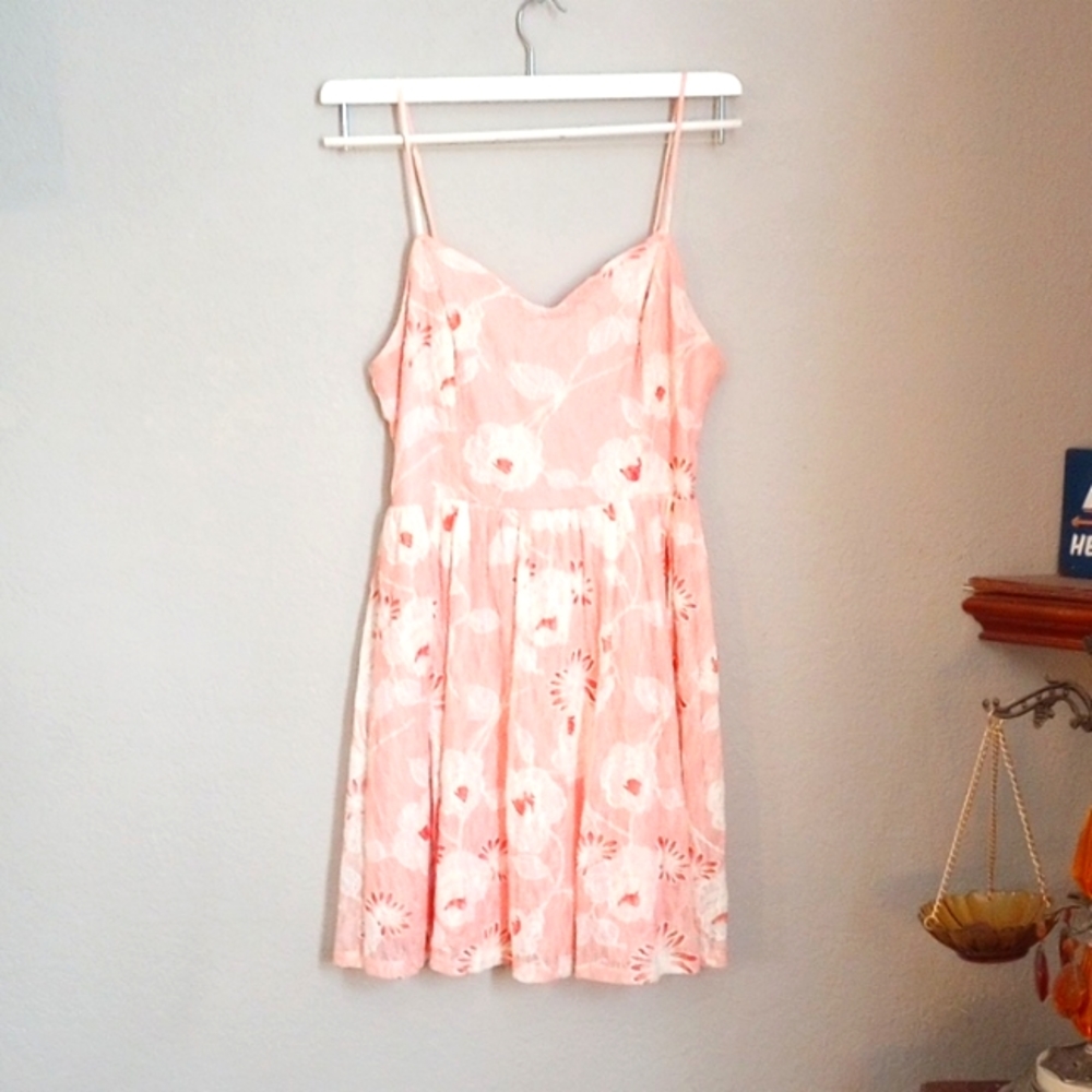 Soprano, size medium pink floral dress